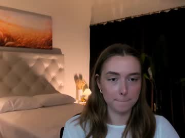 girl Scandalous Cam Girls - Unleash Your Wild Side! with jennifergraces