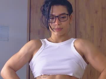 girl Scandalous Cam Girls - Unleash Your Wild Side! with rouse_leon