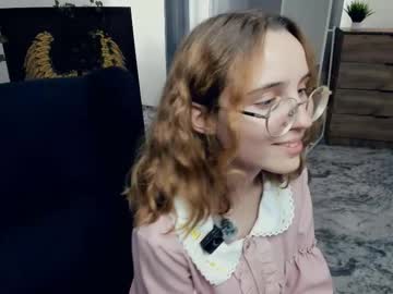 girl Scandalous Cam Girls - Unleash Your Wild Side! with xo_lil_dream