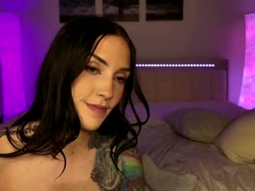 couple Scandalous Cam Girls - Unleash Your Wild Side! with yokoroze