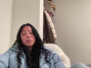 girl
        nyahraex cam image #2484