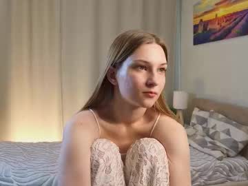 girl Scandalous Cam Girls - Unleash Your Wild Side! with jettiecierley