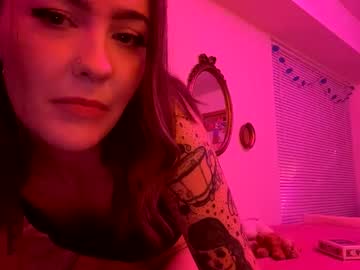 girl
        onepomegranate cam image #4686