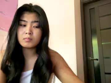 girl Scandalous Cam Girls - Unleash Your Wild Side! with coraleeahsing
