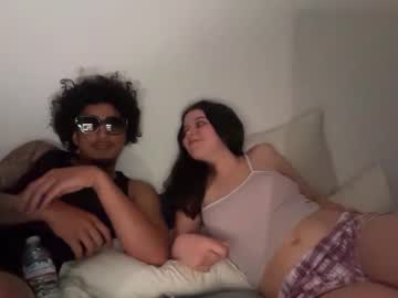 couple
        kinkykittyy1 cam image #11361