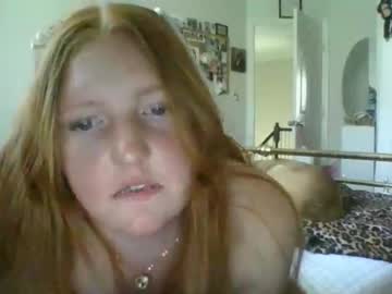girl
        bubblegumlvr69 cam image #11103