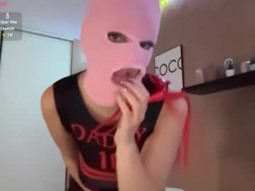 girl Scandalous Cam Girls - Unleash Your Wild Side! with thepinkmaskbabe