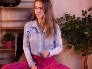 girl Scandalous Cam Girls - Unleash Your Wild Side! with erleneash