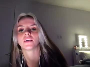 girl Scandalous Cam Girls - Unleash Your Wild Side! with chandraxo