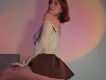 girl Scandalous Cam Girls - Unleash Your Wild Side! with sweetside0fsin