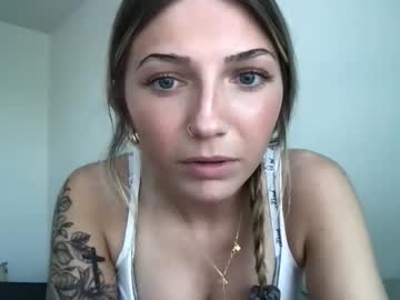 girl Scandalous Cam Girls - Unleash Your Wild Side! with emiefox2