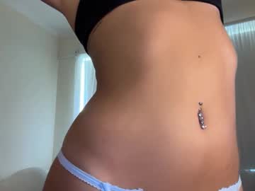 girl Scandalous Cam Girls - Unleash Your Wild Side! with itskatiee