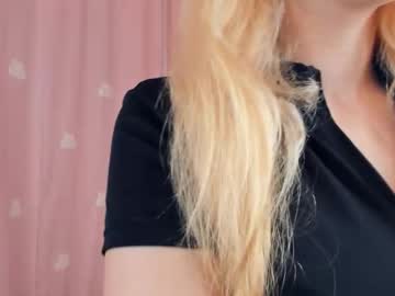 girl Scandalous Cam Girls - Unleash Your Wild Side! with sandyacerno