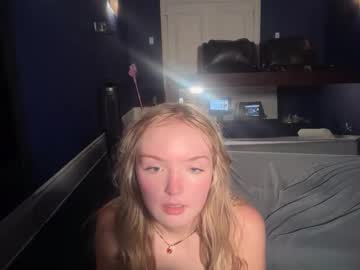 girl Scandalous Cam Girls - Unleash Your Wild Side! with zoeyblair