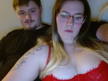 couple
        chmj0428 cam image #13422