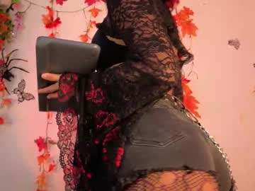 girl Scandalous Cam Girls - Unleash Your Wild Side! with verhona_vlad