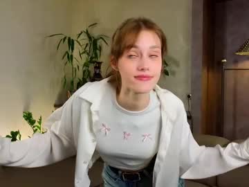 girl Scandalous Cam Girls - Unleash Your Wild Side! with lynnaappling