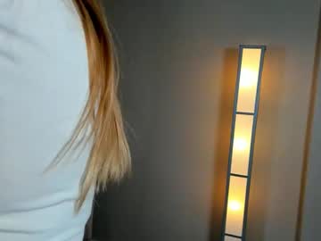girl Scandalous Cam Girls - Unleash Your Wild Side! with sara_fest