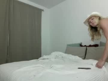 girl Scandalous Cam Girls - Unleash Your Wild Side! with xosasharae