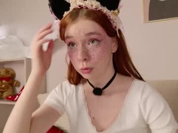 girl Scandalous Cam Girls - Unleash Your Wild Side! with evelunee