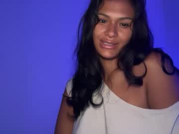 girl Scandalous Cam Girls - Unleash Your Wild Side! with sophieee2