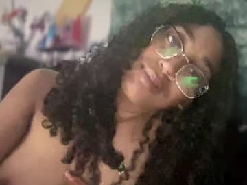 girl
        xo_luvvxx cam image #9546