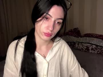 girl Scandalous Cam Girls - Unleash Your Wild Side! with radiant_luna