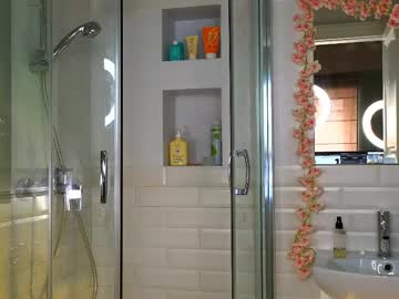 girl Scandalous Cam Girls - Unleash Your Wild Side! with mia_g_