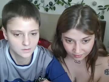 couple
        aliens4twenty cam image #12765