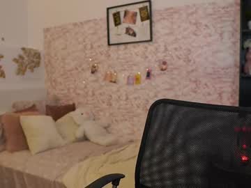 girl Scandalous Cam Girls - Unleash Your Wild Side! with nicolette__shea_