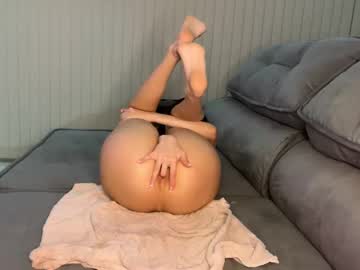 girl Scandalous Cam Girls - Unleash Your Wild Side! with _j_u_l_i_e_