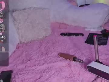 girl
        mclovin_molly cam image #14009
