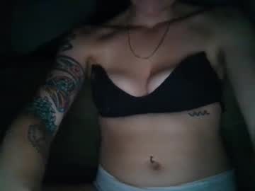 girl
        divinelydripping444 cam image #15800