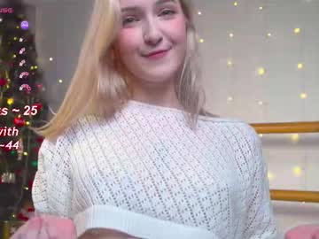 girl
        katy_snacks cam image #20711