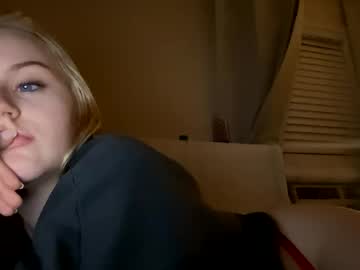 girl Scandalous Cam Girls - Unleash Your Wild Side! with fairynation444