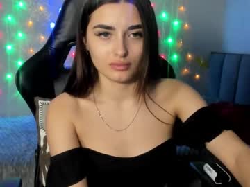 girl Scandalous Cam Girls - Unleash Your Wild Side! with molly_ww