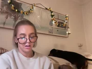 couple Scandalous Cam Girls - Unleash Your Wild Side! with mumandminidesires