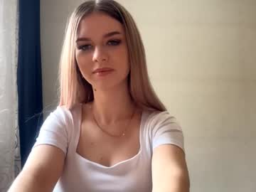 girl Scandalous Cam Girls - Unleash Your Wild Side! with crystarouillard